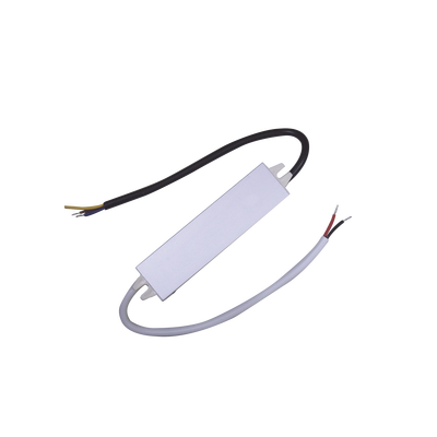 Fuente de poder EPCOM Powerline WP12DC3A, corriente de salida 3 A