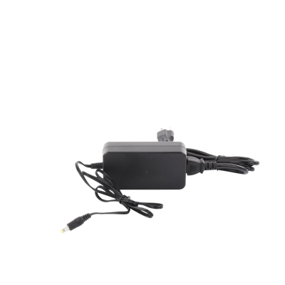 Fuente de poder EPCOM Powerline P12DC5A, material plástico ABS