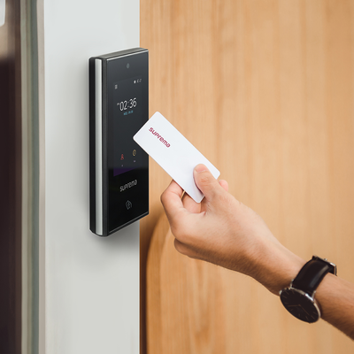 Lector control de acceso Suprema XS2DPB, grado de protección IP65