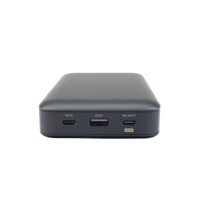 Power bank UGREEN, incluye cable USB de 50 cm, salidas 1 USB-A, 2 USB-C
