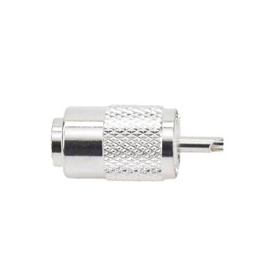 Conector UHF macho RF Industries RFU-501, modo de ensamble rosca
