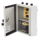 Fuente de poder EPCOM Powerline PS247AC, dimensiones 250 x 210 x 90 mm, grado de protección IP65 (intemperie)